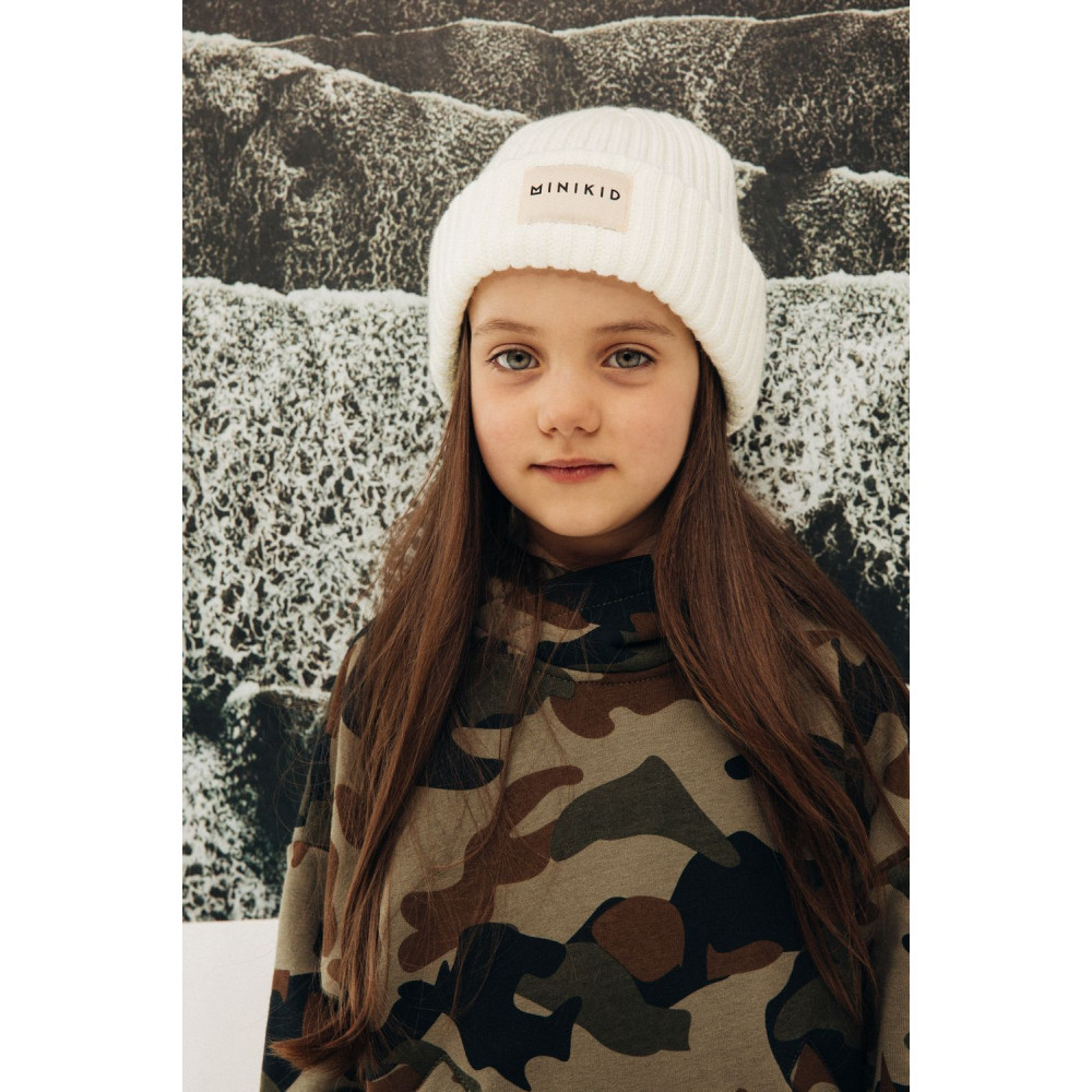 Czapka Zimowa Off White Prążkowana